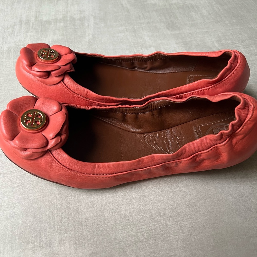 Tory Burch salmon size 7,5